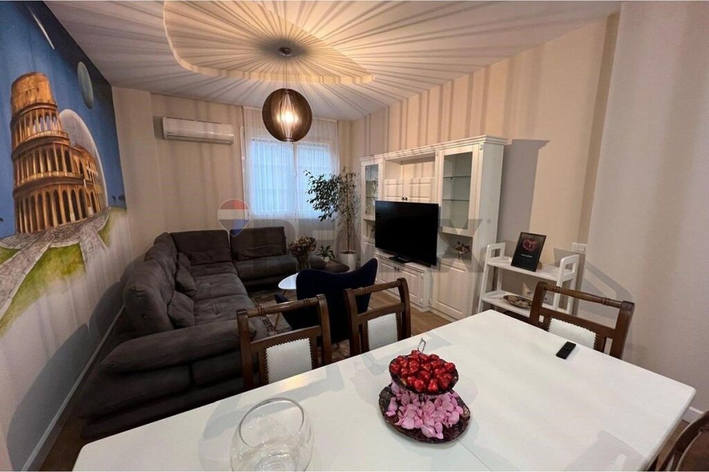 Apartment - For Sale - Dry Lake, Tirana(ID: 530181004-1028)