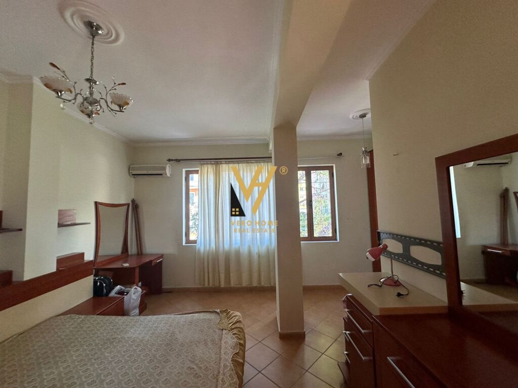 BUSINESS PREMISES 300 M2 FOR RENT IN DON BOSKO 200,000 LEKE