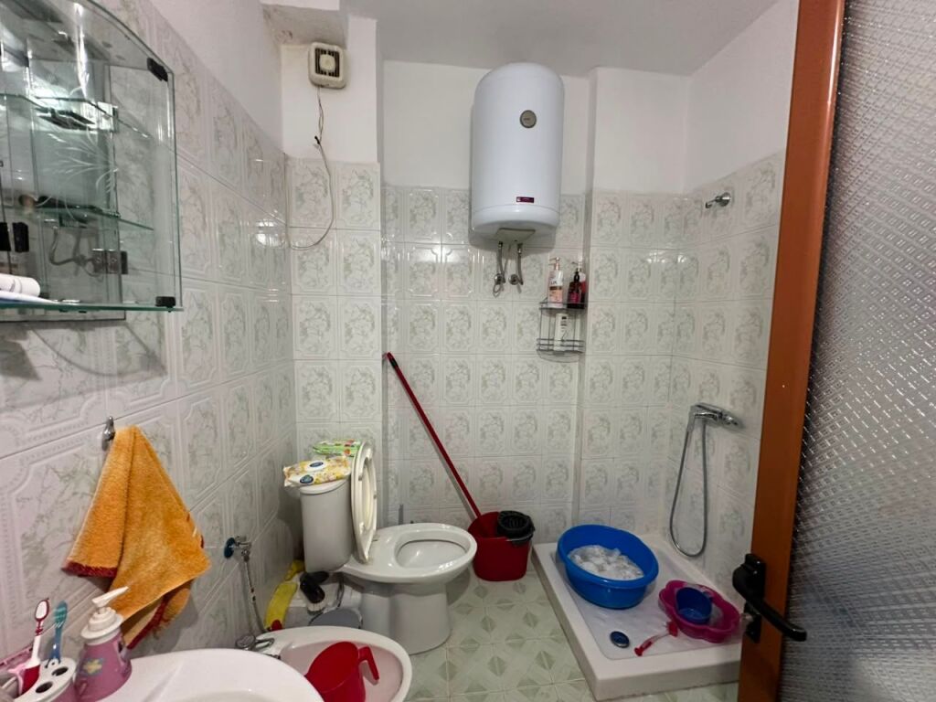 🏠 Appartamento 1+1 in affitto – Ex Distretto, Durrës