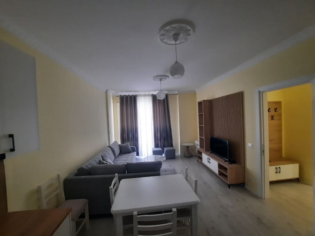 Apartament me qera 2+1+ 2 Univers City