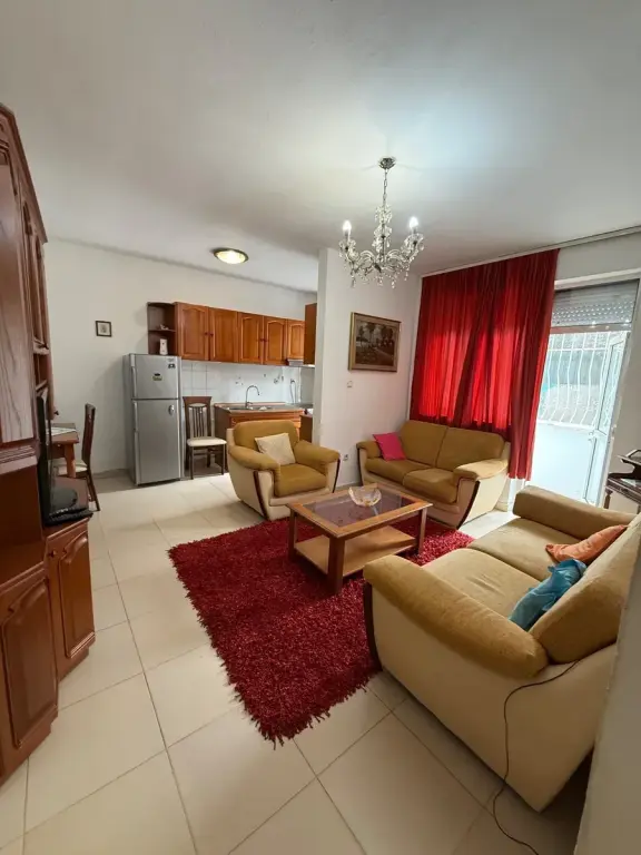 Jepet me qera apartament 1+1 te Vasil Shanto