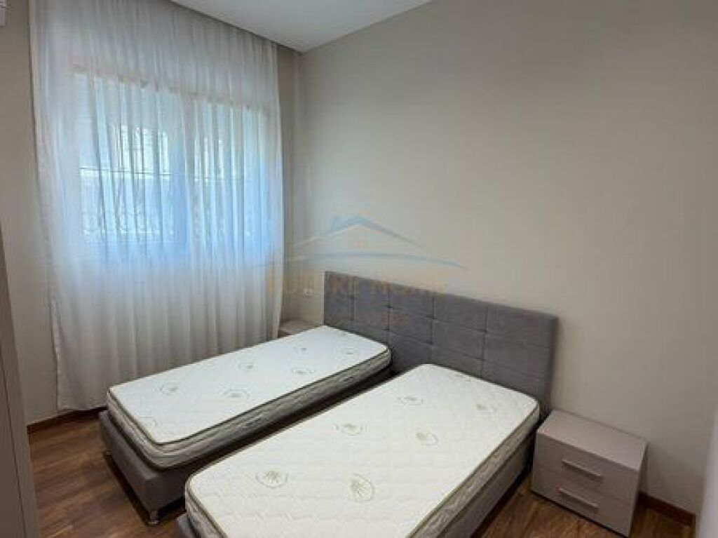 Affitto, Appartamento 2+1+2, Città Studenti.