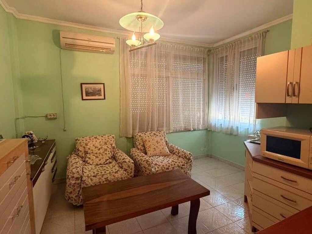 🏡 **SHITET APARTAMENT 2+1 – MYSLYM SHYRI, TIRANË**
