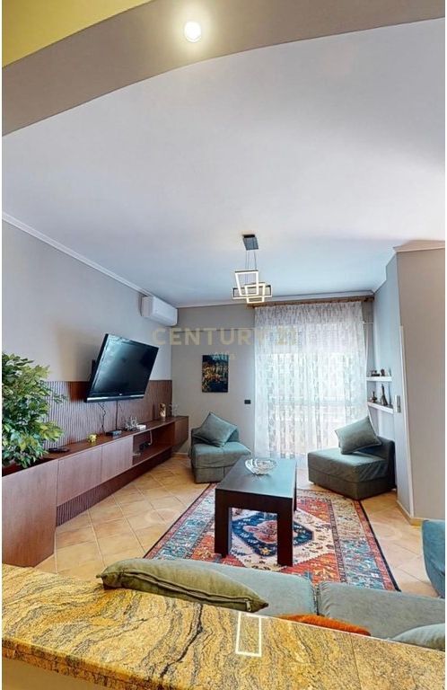 Shiten dy apartamente 1+1 – Pista Iliria, Durrës!