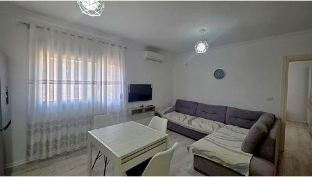 Apartament 1+1 me qera tek Albano&amp;Romina,Vlore