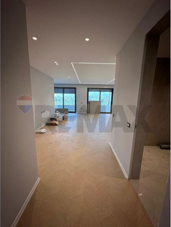 SHITET APARTAMENT 2+1+2 TEK LIQENI, PRANË RADISSON