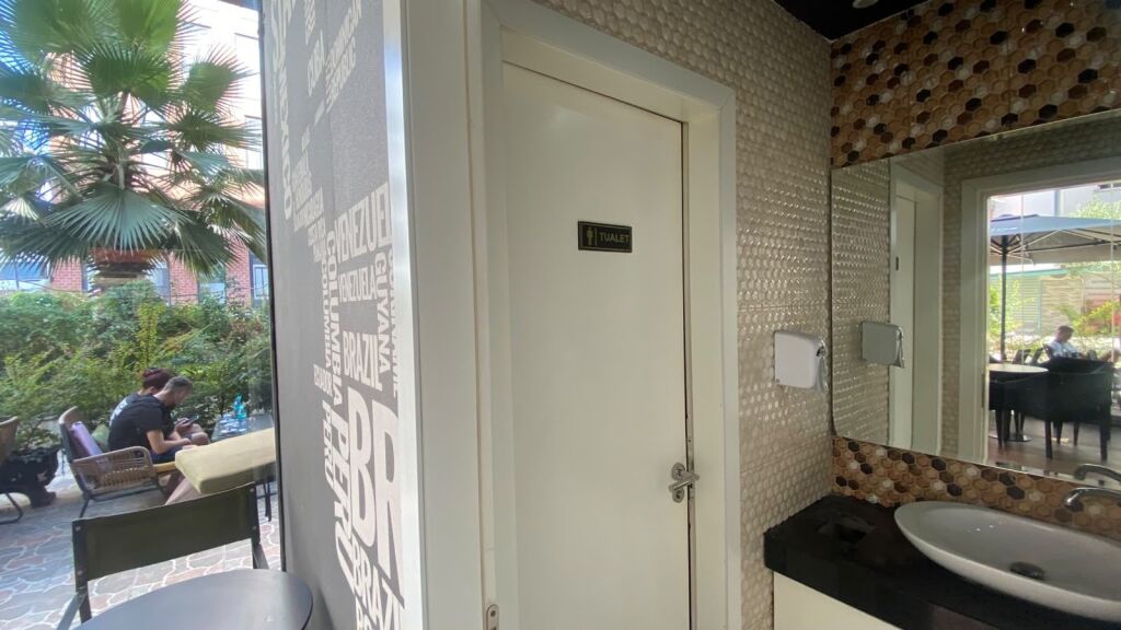 Rent | Ambjent Biznesi | Rruga Jordan Misja | 1000 €/month