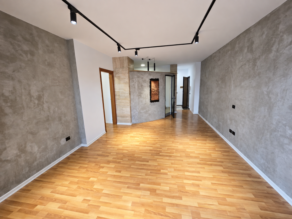 OFFICE WITH VERANDA FOR RENT | CENTER 9-FLOORS  #1378