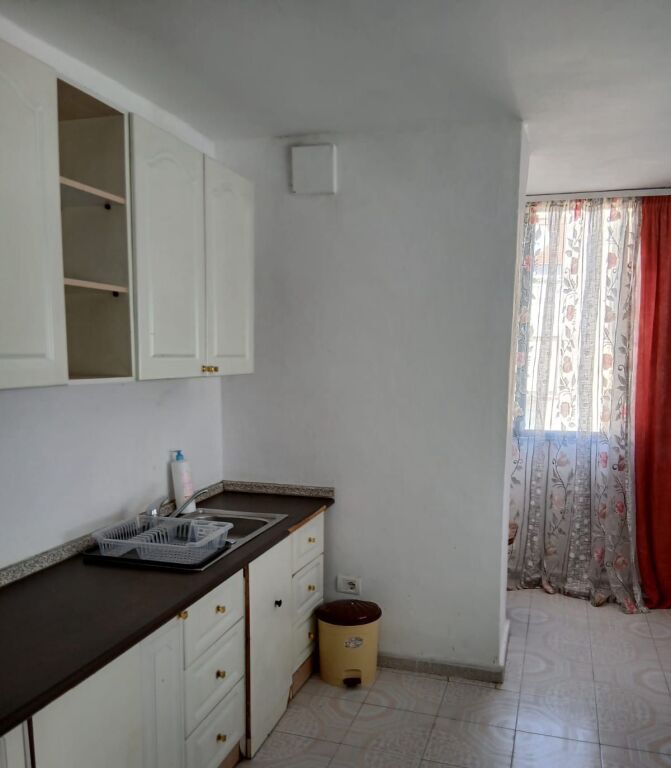 For rent Apartment 1+1, Vasil Shanto near the school “Vasil Shanto” 500 thousand old lek