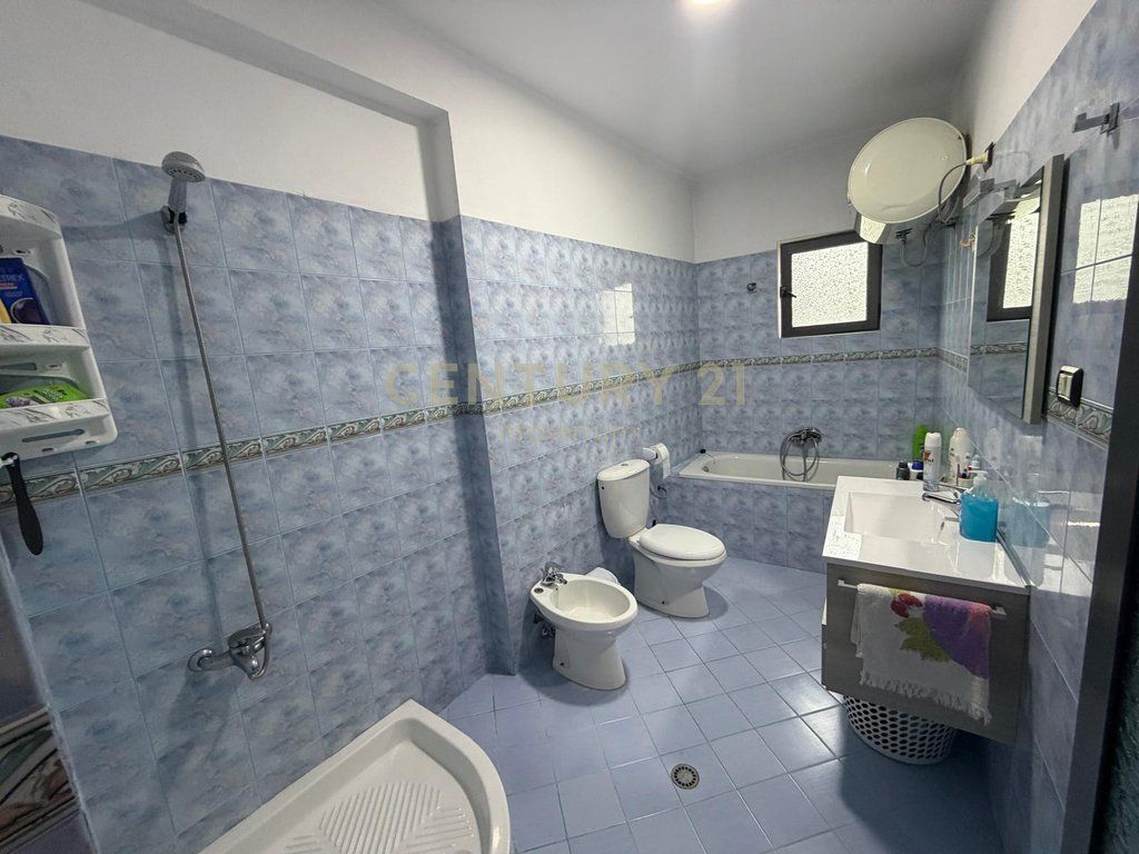 🏠 Apartment 2+1 for rent – Second floor of a villa in Kombinat.