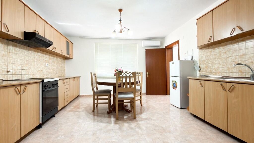 Apartment 2+1+2WC for Sale Near the Ballet School (Mihan Grameno Street) ID 5510