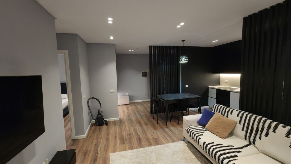 Jepet me qera apartament 2+1 Ish Fusha Aviacionit
