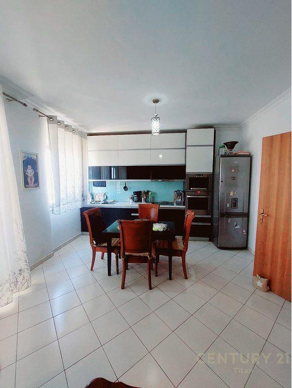 Affittasi 2+1+2 ad Astir! 600 € /Mese 55.000 Lek /Mese