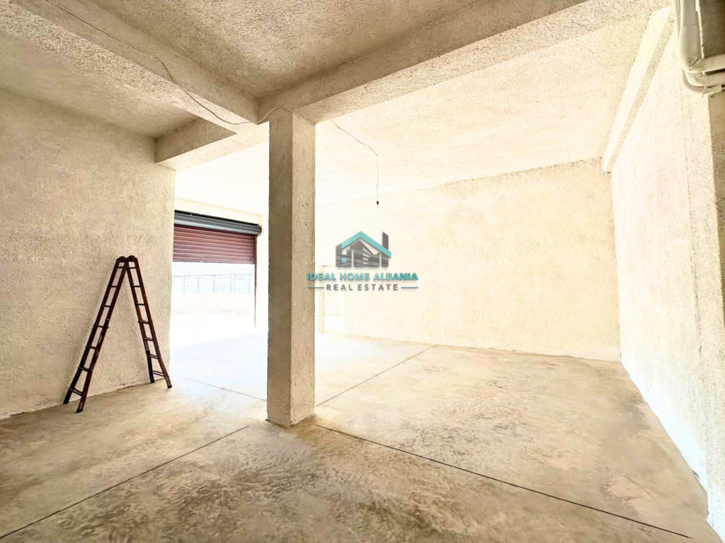 🏢 SHOP FOR RENT – BISHTI I KALLDRËMIT, VLORË