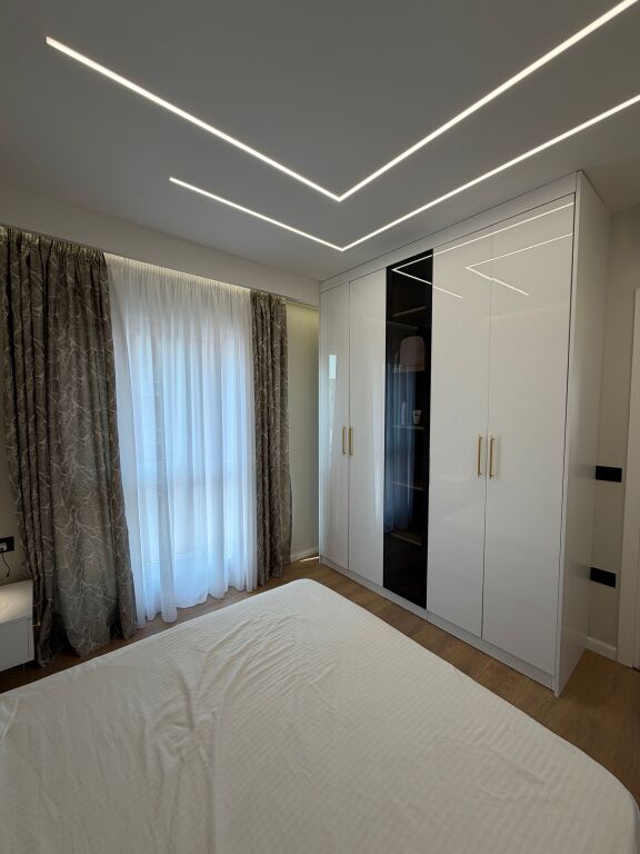 Apartament per qira 2+1 tek Kompleksi Aura ne Laprake cmimi 80,000 leke/muaj