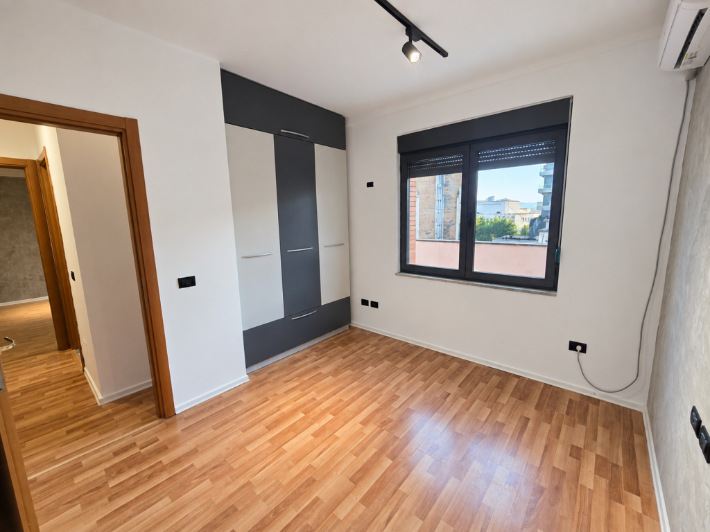 OFFICE WITH VERANDA FOR RENT | CENTER 9-FLOORS  #1378