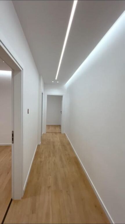 Shitje | Apartament 2 + 1 + 2 | 21 Dhjetori afer SQ21 | 270000 €
