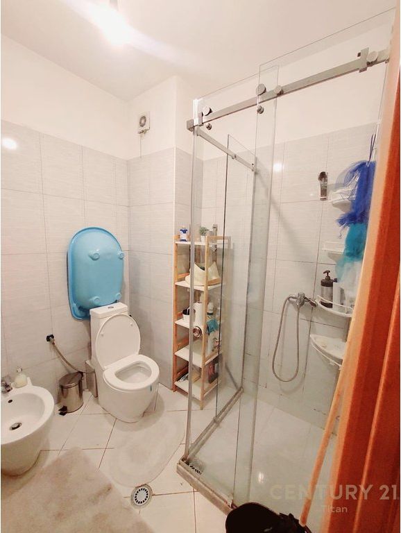 Affittasi 2+1+2 ad Astir! 600 € /Mese 55.000 Lek /Mese
