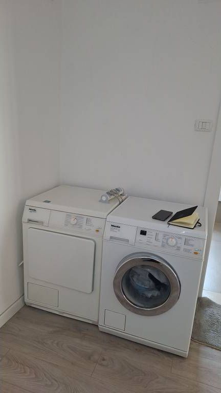 Appartamento 2+1 in Affitto in Via Kavaja, 107 m²