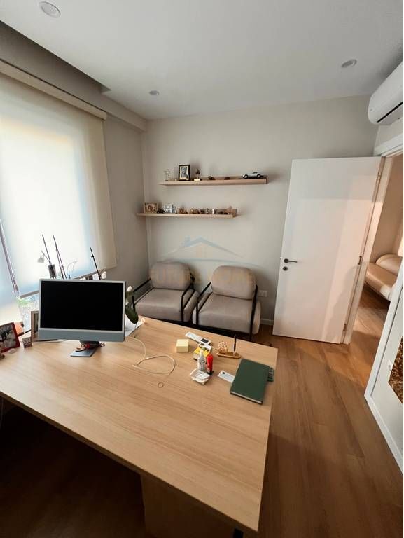 OFFICE FOR RENT – MYSLYM SHYRI