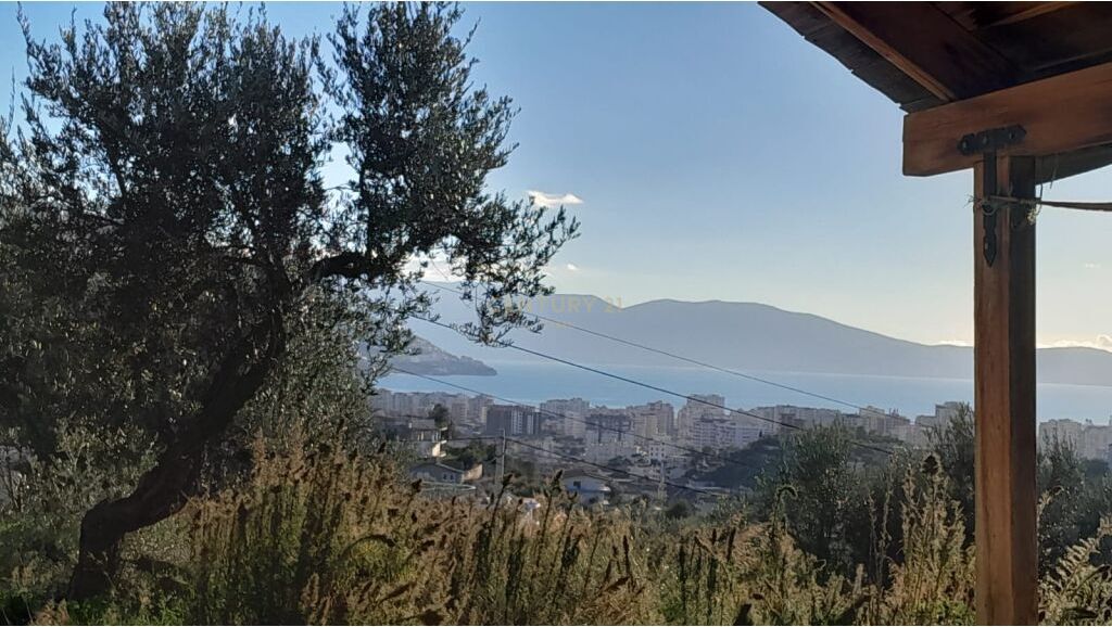 VENDESI PRIVATA E TERRENO IN VENDITA, KUZUM BABA VLORE!!