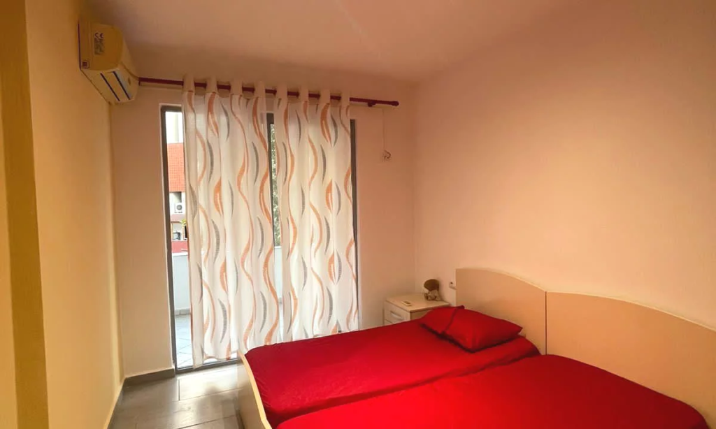 Jepet me qira 1+1 Astir te Rotondo 450 mije leke