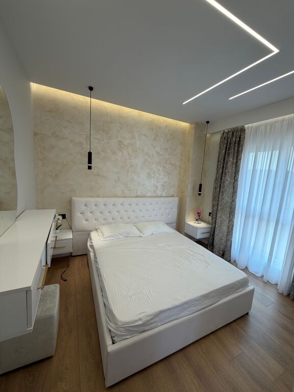 Apartament per qira 2+1 tek Kompleksi Aura ne Laprake cmimi 80,000 leke/muaj