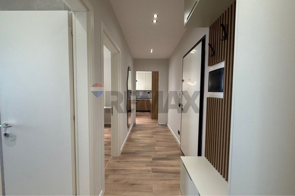 Apartament 2+1 Për Qira - Univers City