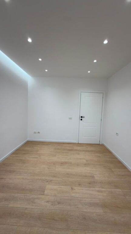 APARTAMENT PER SHITJE 2+1+2 -   21 DHJETORI