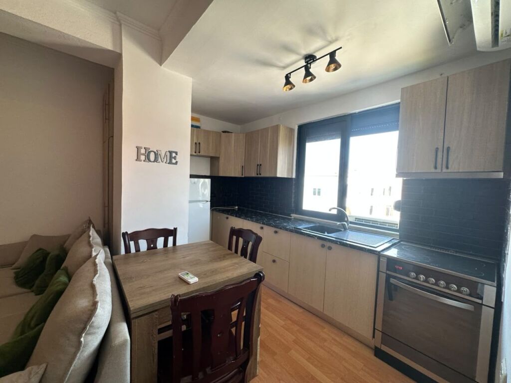🏡 Apartament 1+1 me qira – Ish-Tirana e Re
