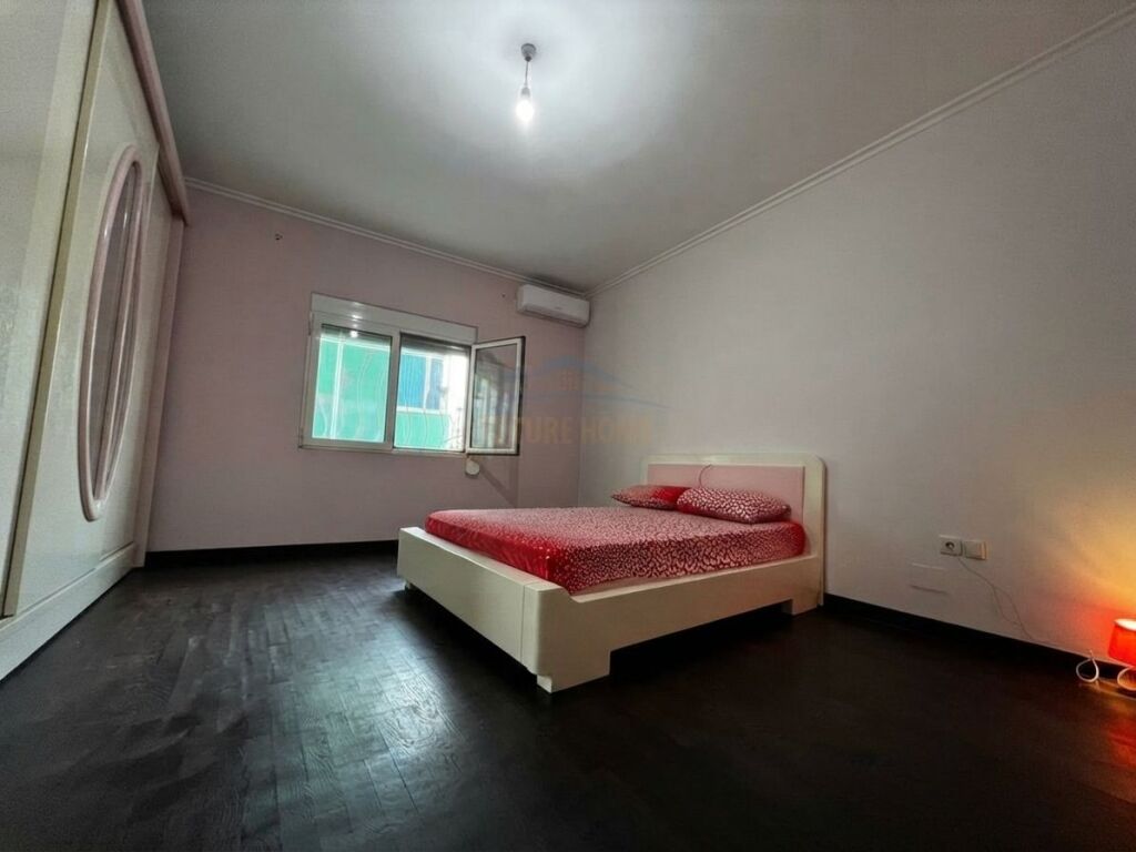 Qera, Apartament 2+1, Komuna E Parisit.Tirane