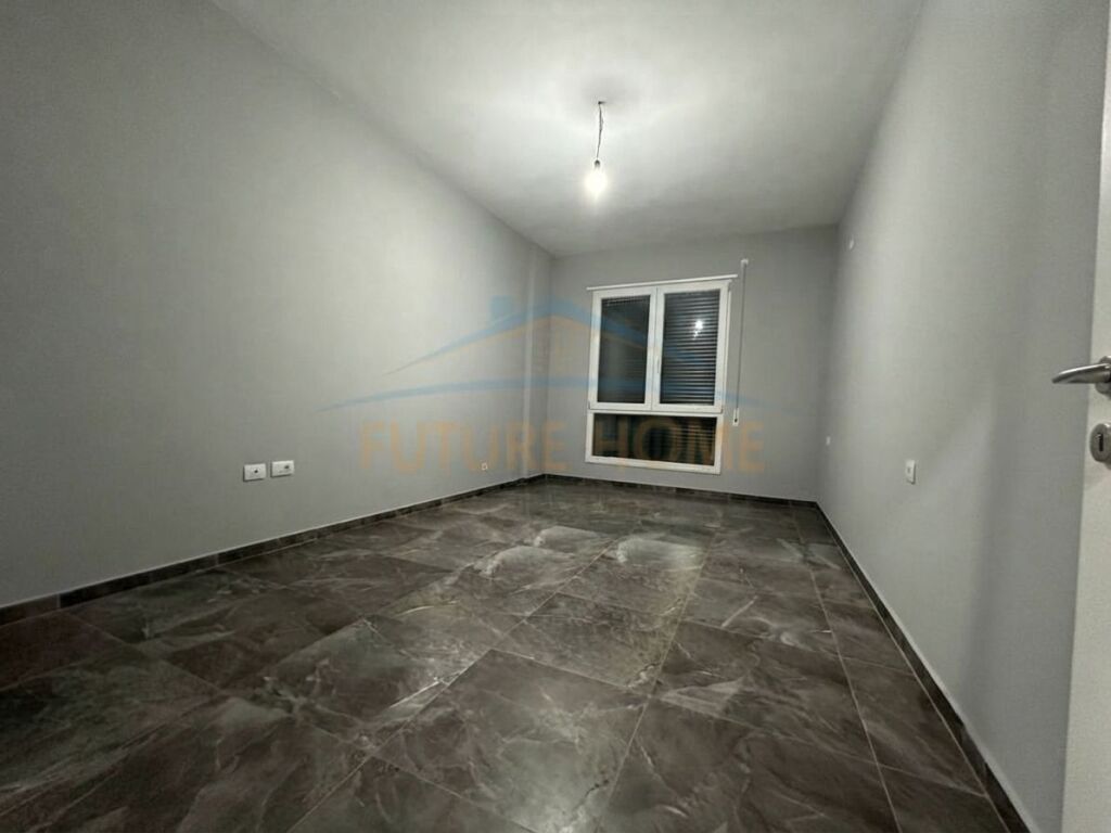 Affitto, Appartamento 1+1, Via 5 Maji, Tirana.