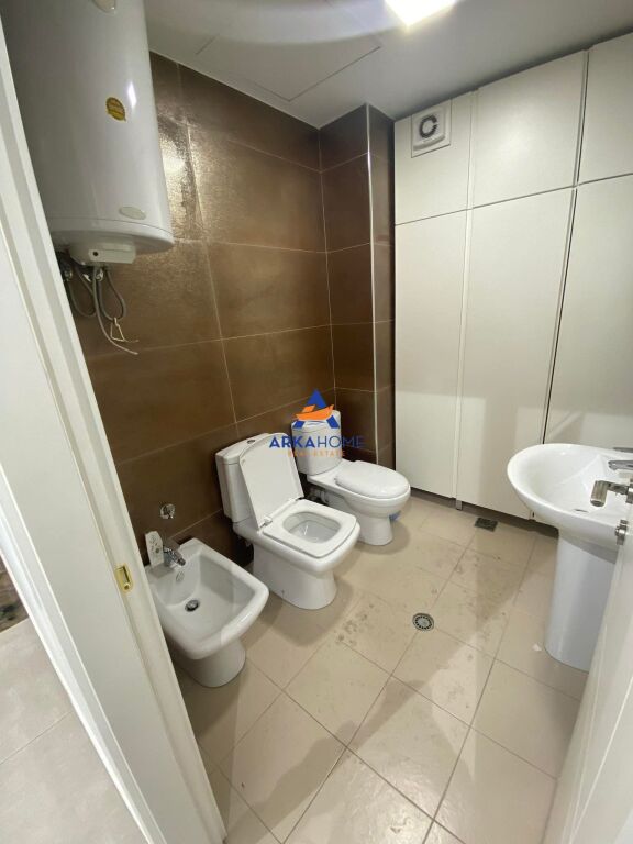 UFFICIO IN AFFITTO 110 M2 "COMUNE DI PARIGI" 1500 EURO