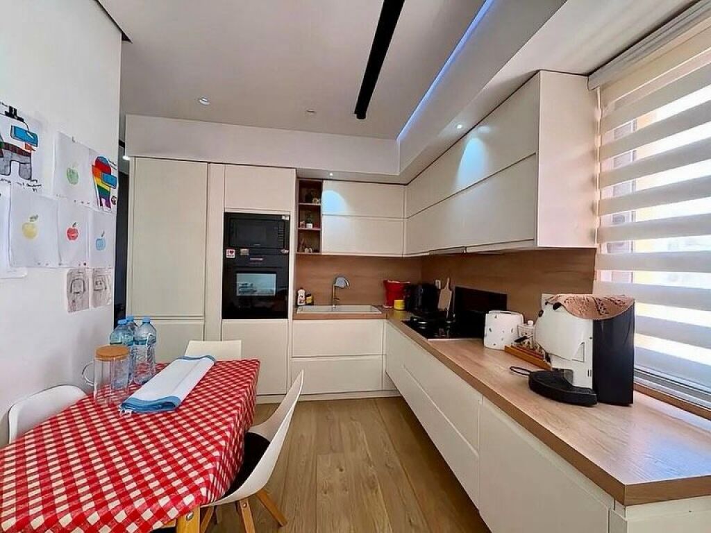 Vendesi in vendita Appartamento 2+1📍Yzberisht, Nuovo Viale