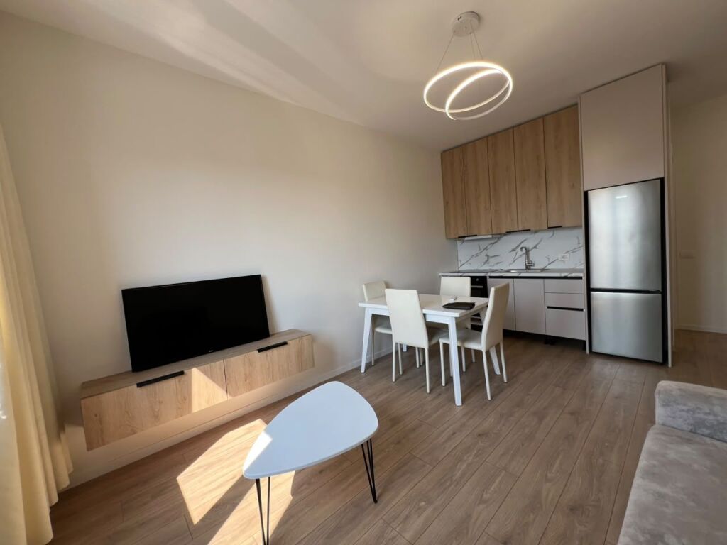 Jepet me qira apartament 1+1