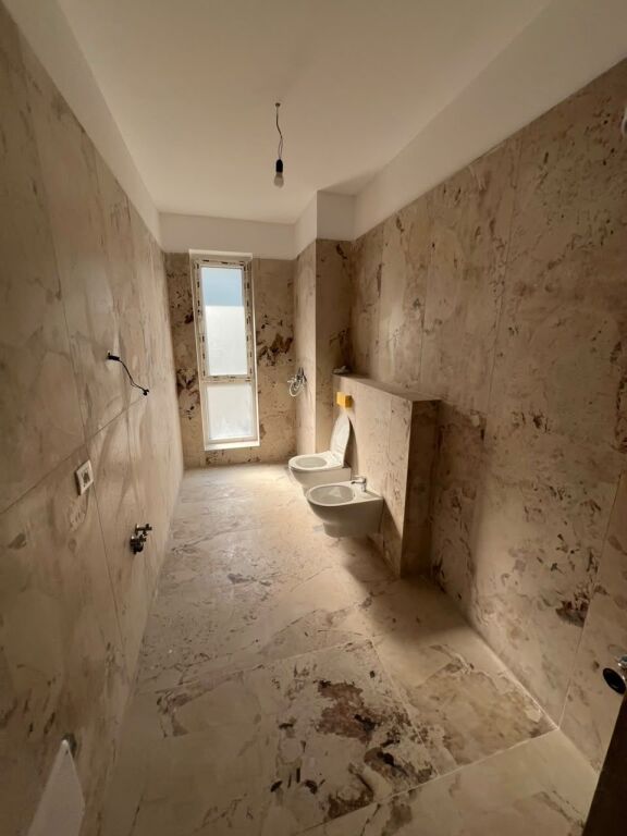 Apartament 2+1+2+2 Poste Parkimi Ne Shitje Ne Sauk  ID 5509