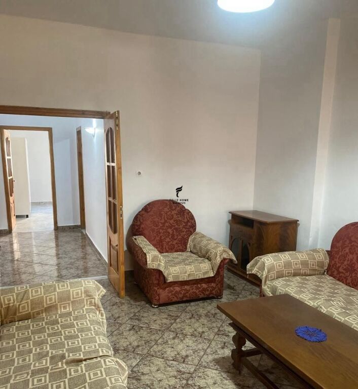 APARTAMENT ME QERA 1+1 BULEVARDI ZOGU 1 45.000 LEKE FH-92114