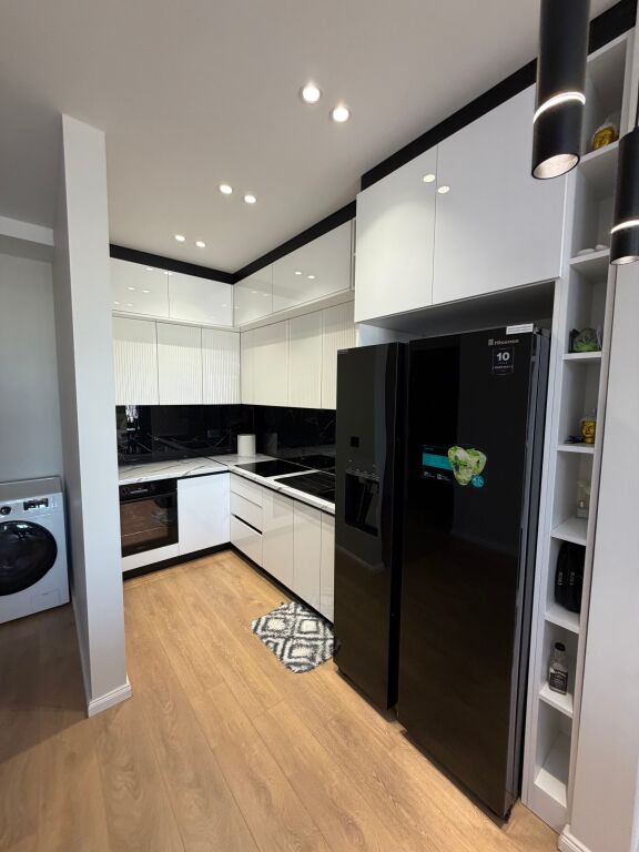 Apartament per qira 2+1 tek Kompleksi Aura ne Laprake cmimi 80,000 leke/muaj