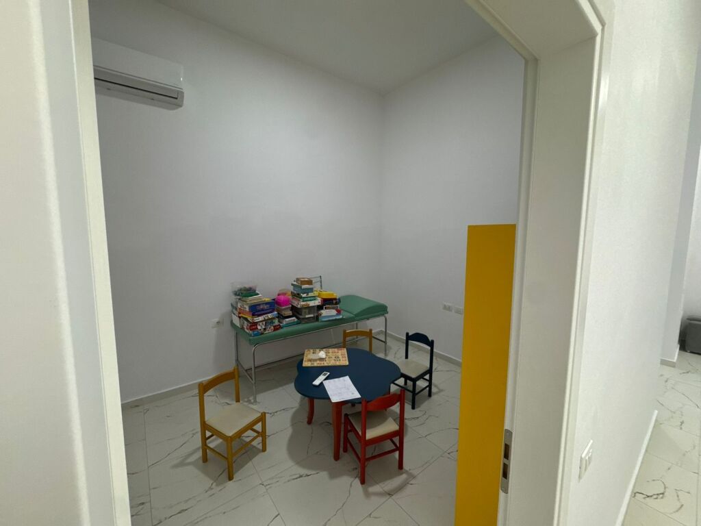 IN AFFITTO | Appartamento 2+1, Vicino Donika Center