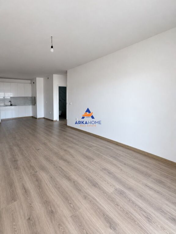 APPARTAMENTO IN AFFITTO 1+1+BALCONE "FARMACIA 10, VIA DIBRA" 60.000 LEKE