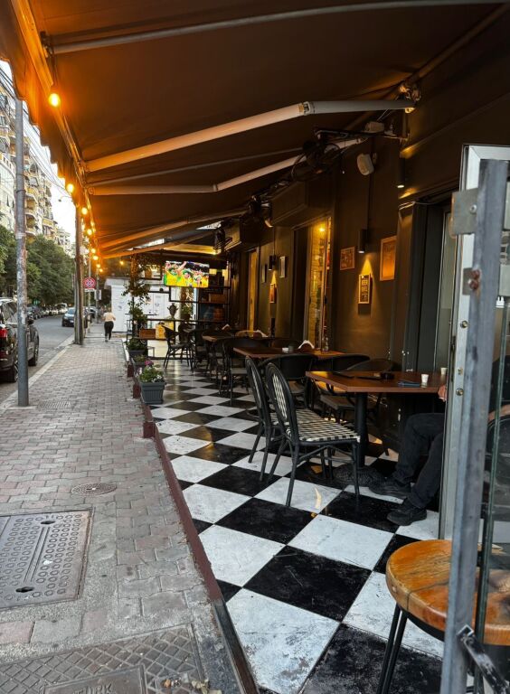 Bar-restorant shitje biznesi dhe ambjenti me qera