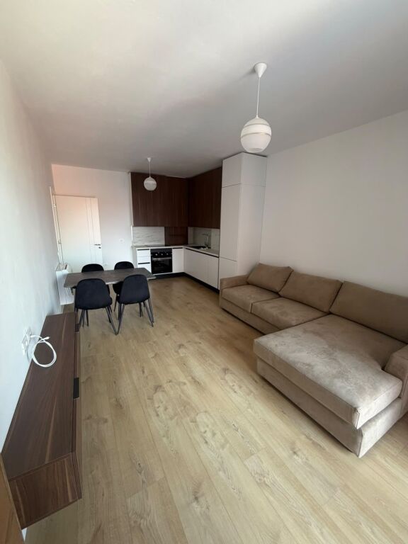Apartment 1+1 for rent in Kamez