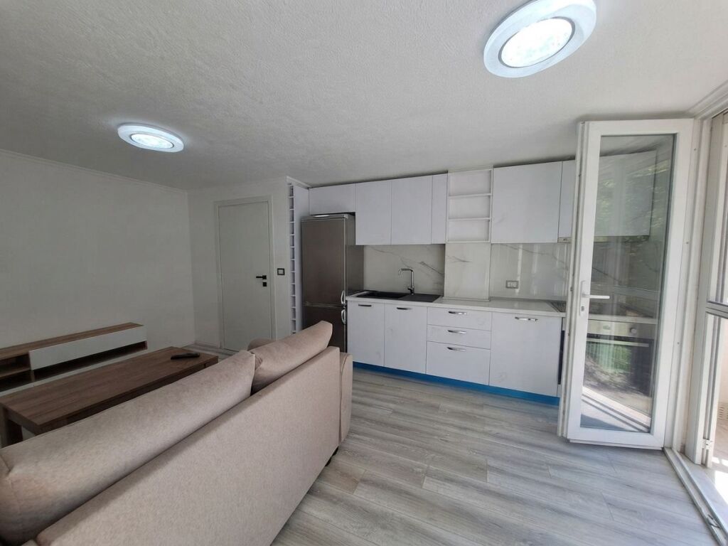 Rent, Apartment 1+1, 5 Maji, Tirane.