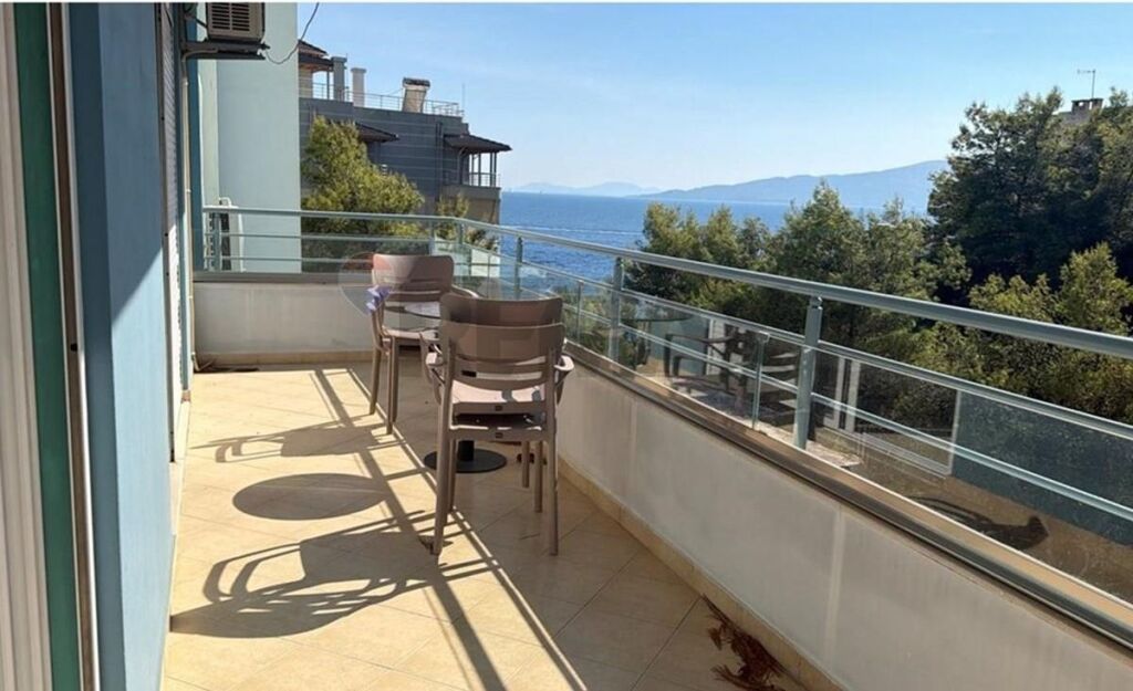 Apartament - Për Shitje - Rruga Mitat Hoxha, Sarandë