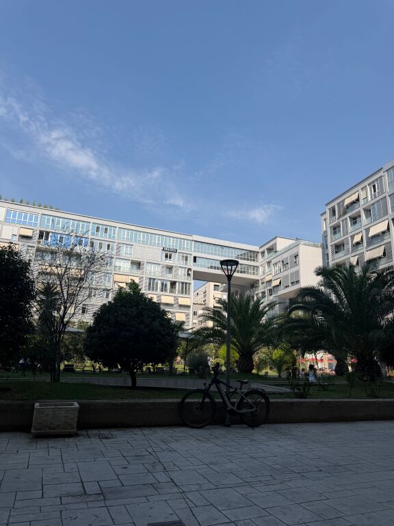 Apartment for rent in Komuna e Parisit
