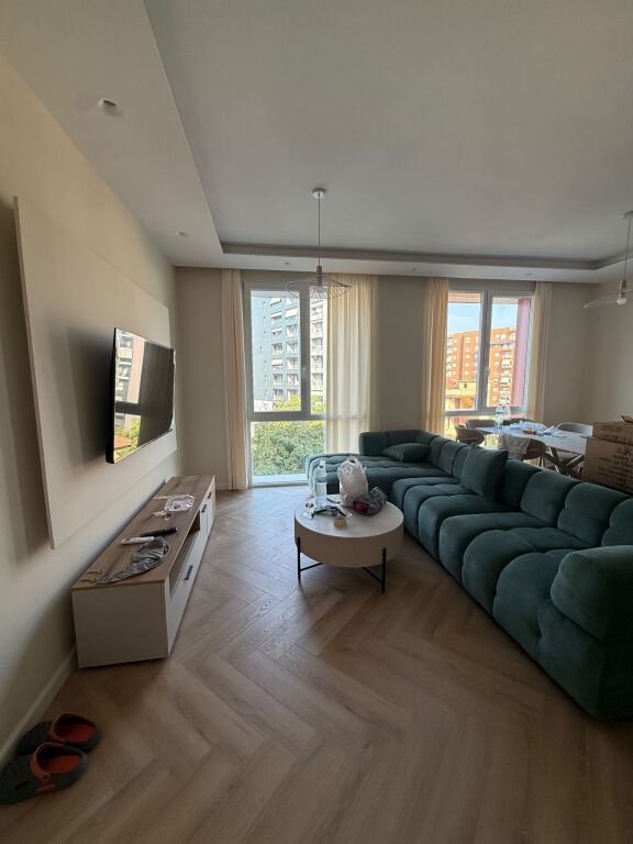 Qera | Apartament 2 + 1+ 2 | Farmacia 10 | 700 €/muaj
