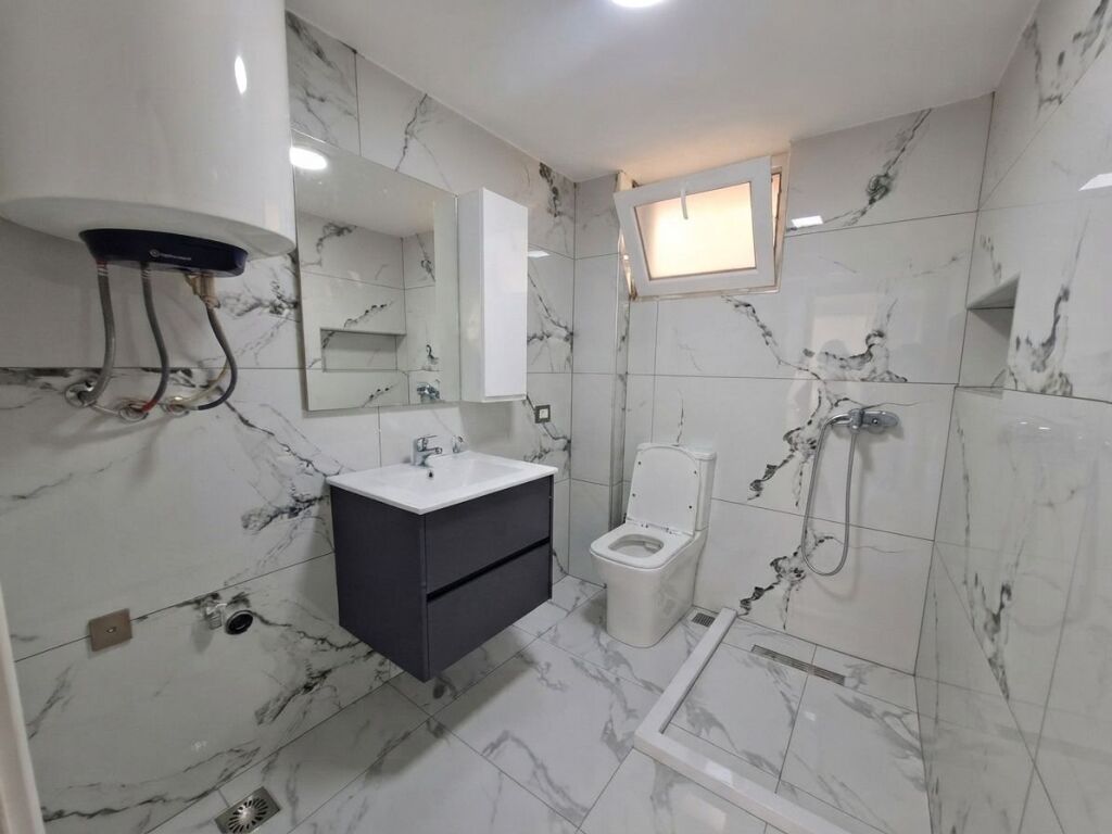 Rent, Apartment 1+1, 5 Maji, Tirane.