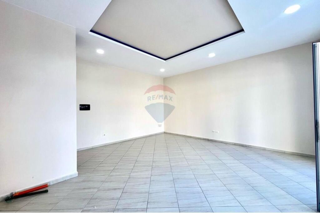 Shop for Rent