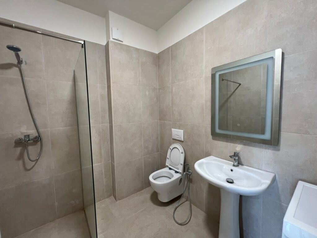 Jepet me qira apartament 2+1
