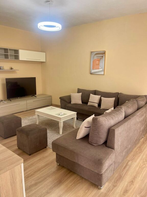 Apartament 2+1 per qira Fresk